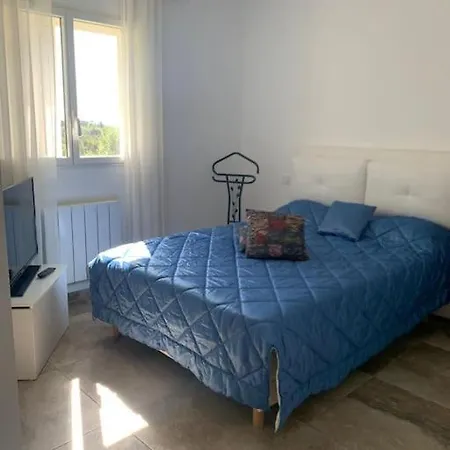 Agreable Maison Dans Les Vignes, 8 Min De La Holiday home Aleria (Corsica)