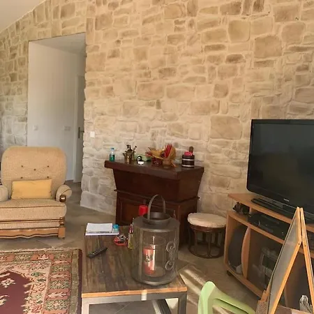 Agreable Maison Dans Les Vignes, 8 Min De La